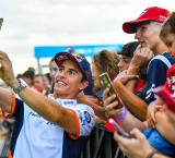 Marc Märquez Pit Line Walk en Motorland Aragón MotoGP